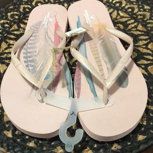 American Eagle Flip Flops pale pink